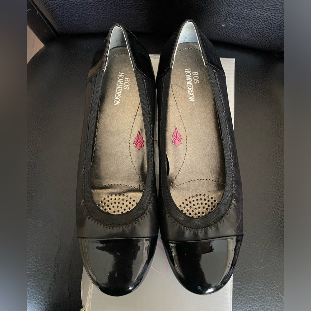 Brand new!! Ros Hommerson shoes. - Picture 2 of 3
